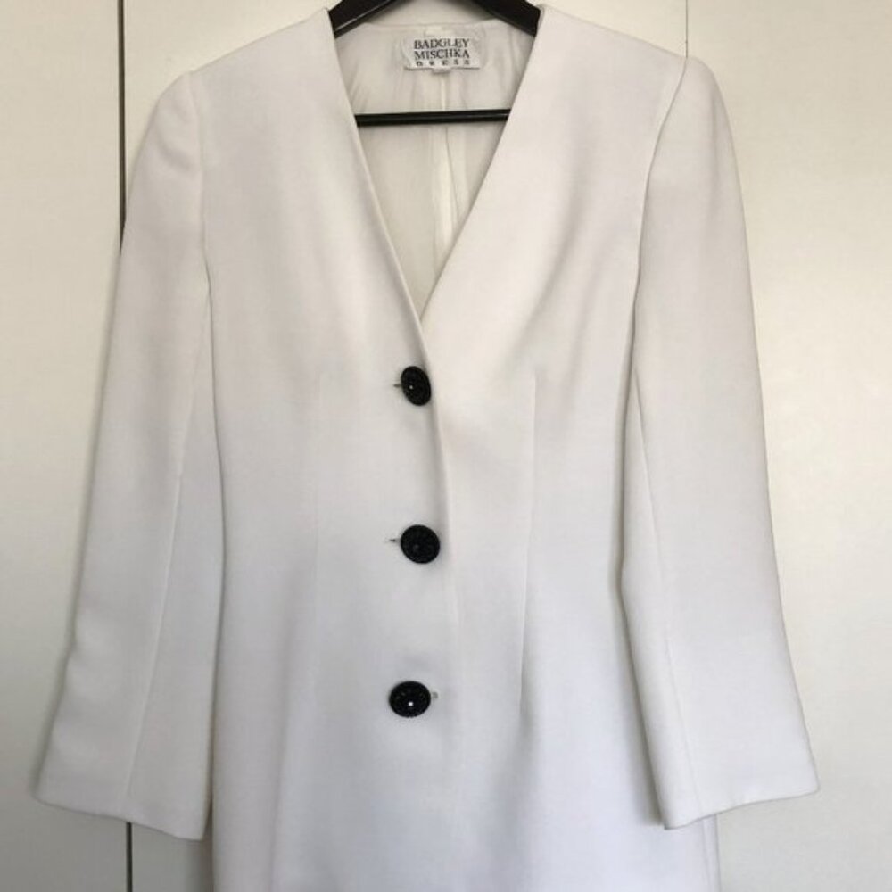 Vintage White Blazer Statement Buttons Size 4 Badgley Mischka